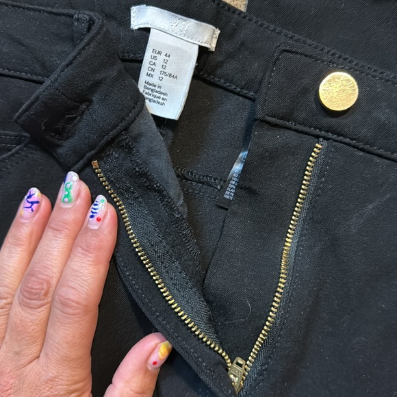 Black H&M Skinny Denim - Picture 5 of 6
